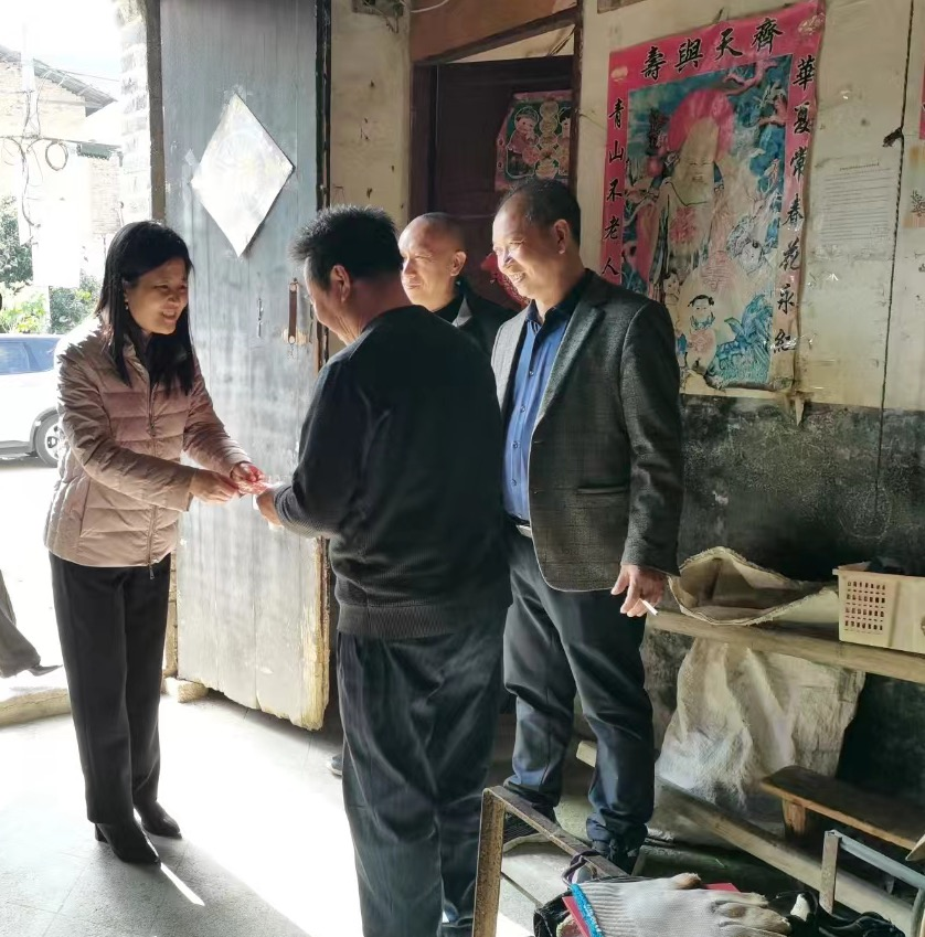 市博源国际公司：慰问送真情 走访暖人心